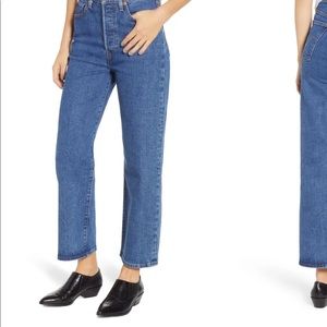 Levi’s Ribcage Jeans